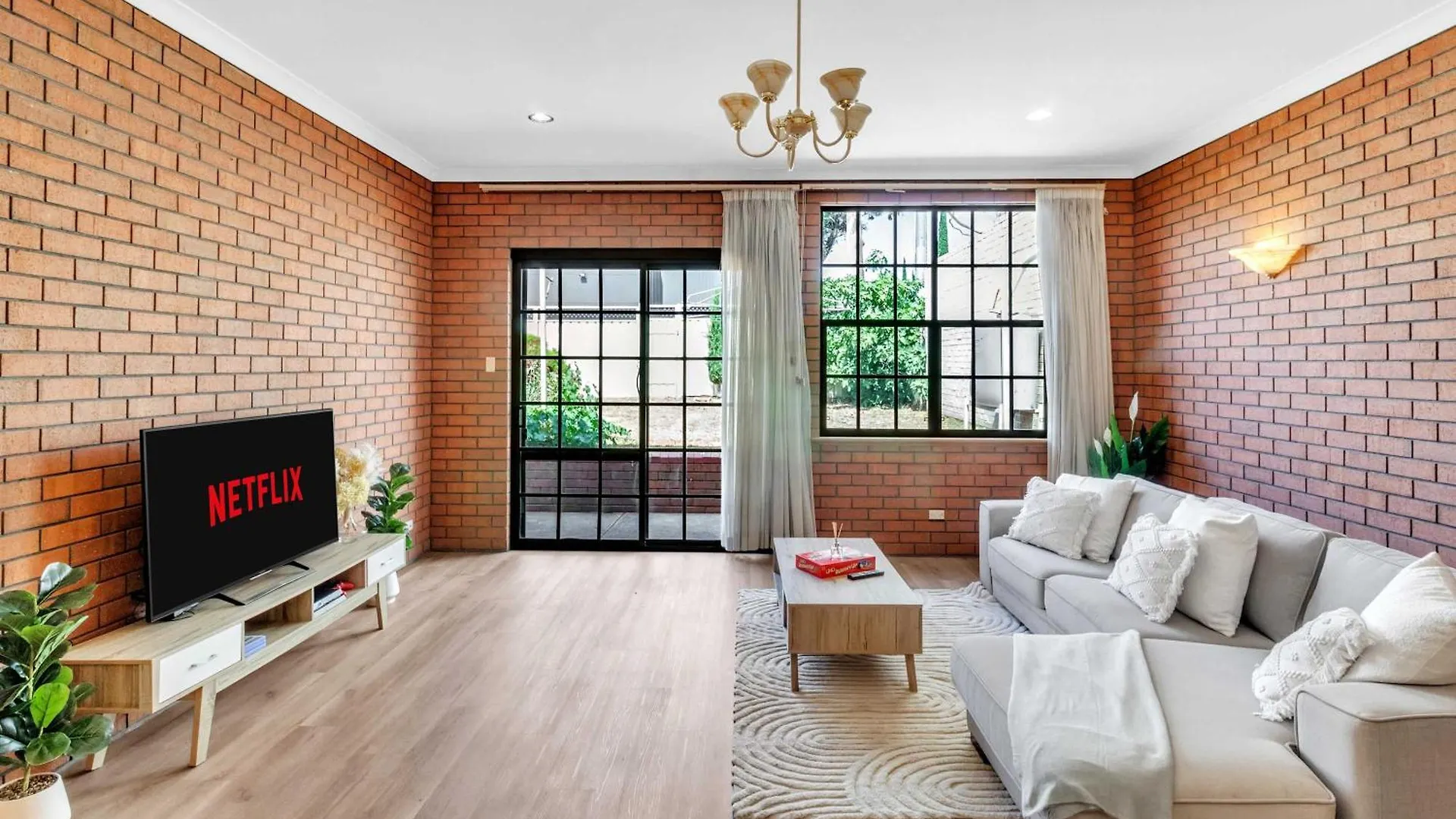 Charming Family Retreat With Arcade - Glenunga Villa Adelaide